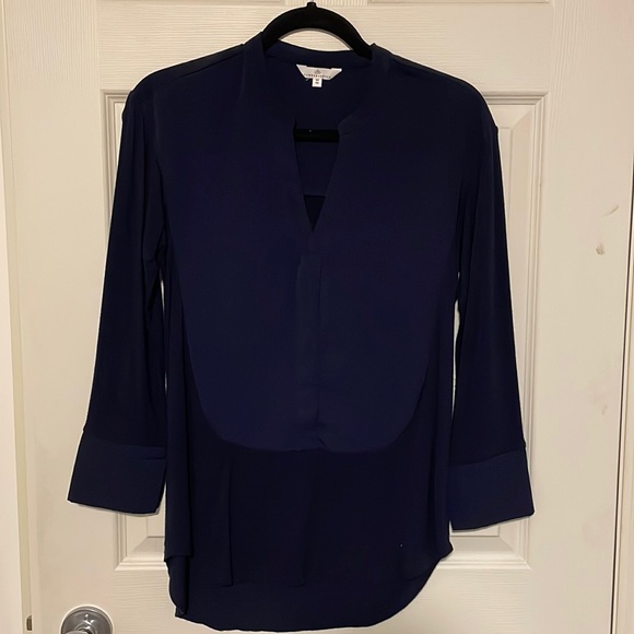 Camber and Grace Navy Blouse - Picture 1 of 3